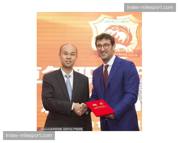 意甲联盟会议探讨引入“动态比赛用球”芯片，以更精确测量跑动与速度